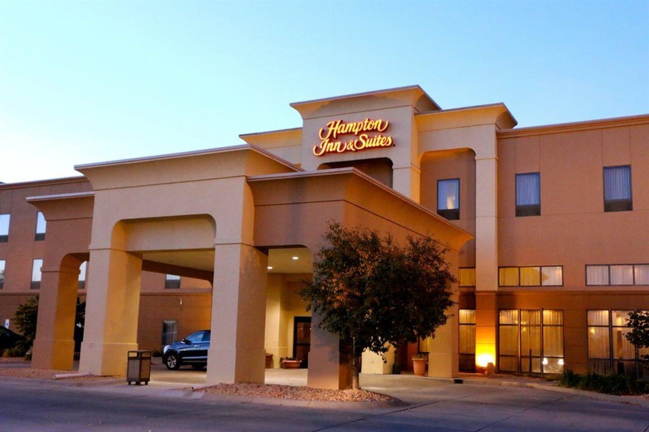 Hampton Inn & Suites Scottsbluff Exterior photo